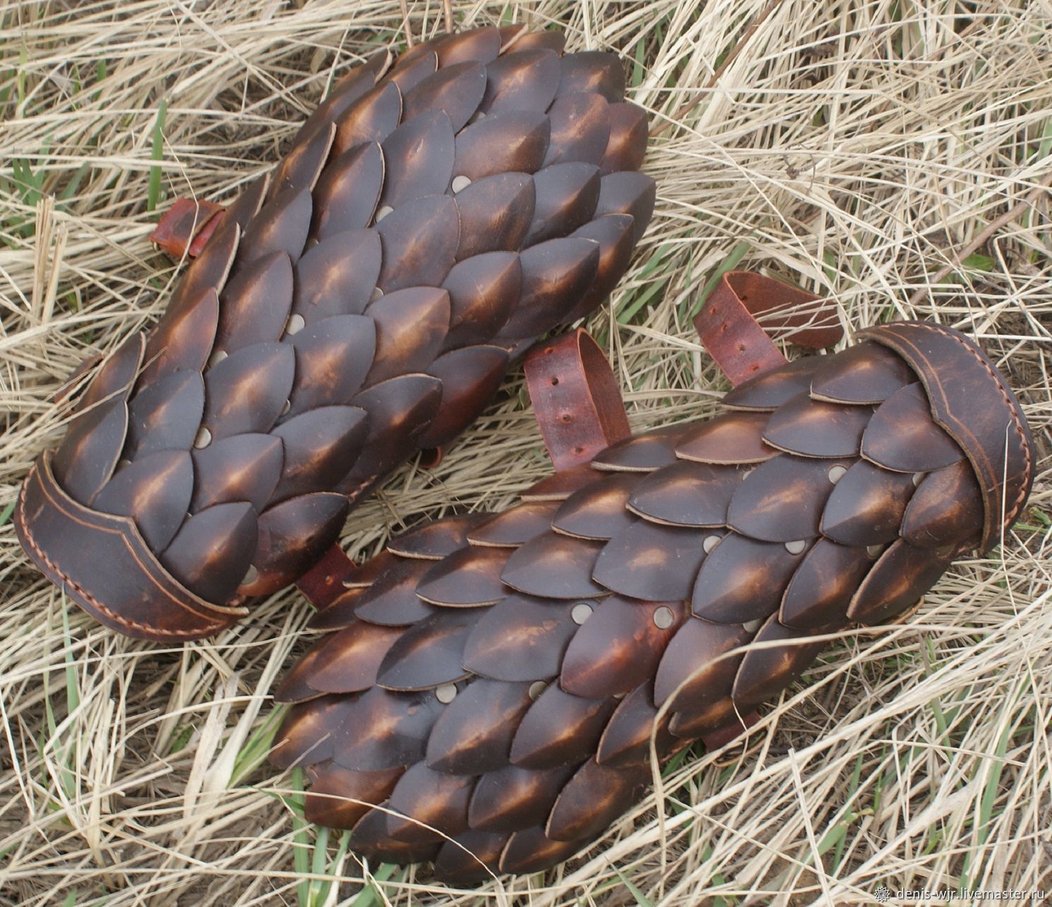 Аксессуары: Наруч кожаный чешуйчатый(пара) в интернет-магазине Ярмарка ...