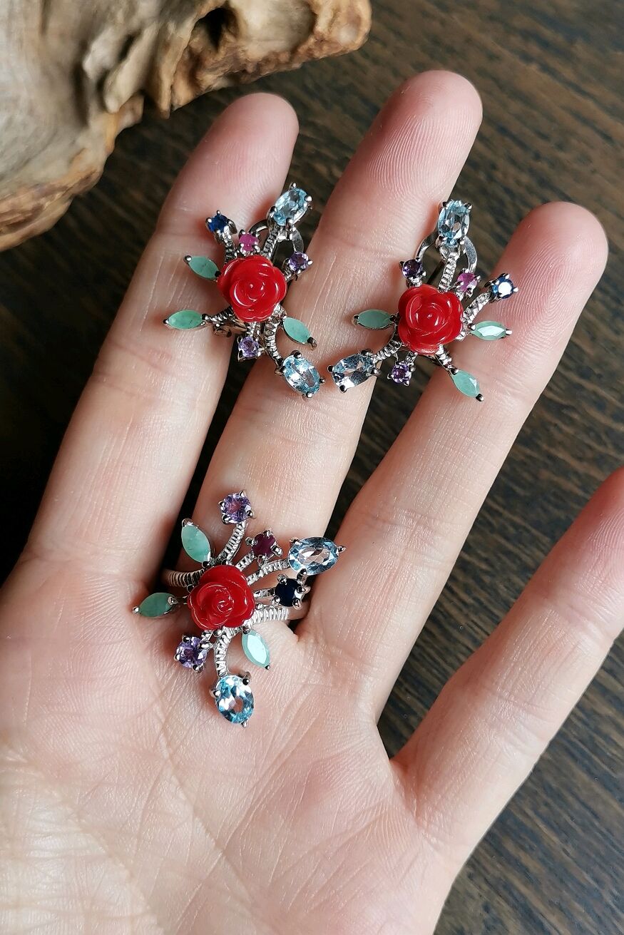 Серебряные серьги с кораллом и натуральными камнями купить в интернет ...