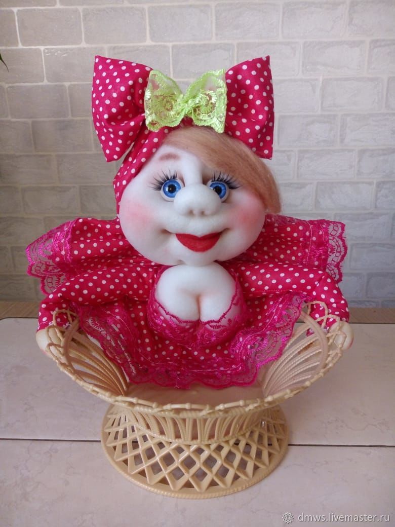 Кукла конфетница мк. Платье для куклы дымка. Мягкая игрушка конфетница. Кукла конфетница. Кукла конфетница мастер класс.
