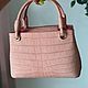 Заказать Сумка из персиково-розовой кожи крокодила. Chic bags. Ярмарка Мастеров. . Классическая сумка Фото №3