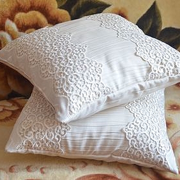 6 видов декоративных подушек на диван и как сшить своими руками