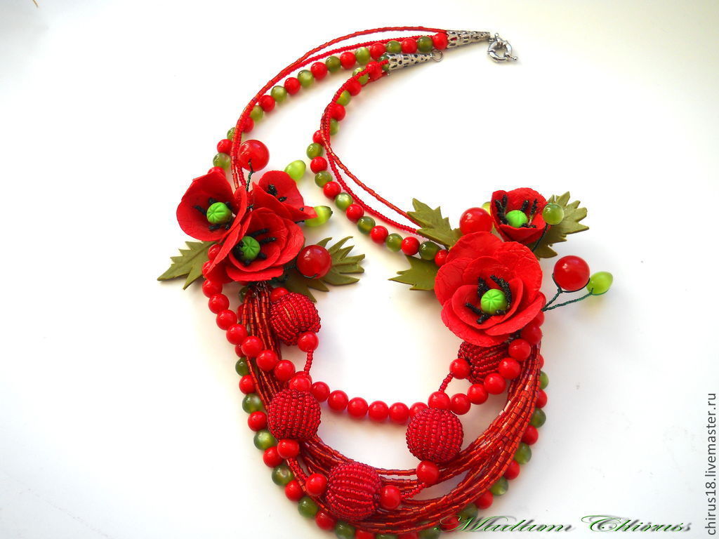 https://cs1.livemaster.ru/storage/4c/99/739889a94829428af0d5d80d67c9--ukrasheniya-busy-s-makami-sorochinskaya.jpg