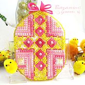 Сувениры и подарки handmade. Livemaster - original item Easter pinkip in the shape of an egg Pink-yellow. Handmade.