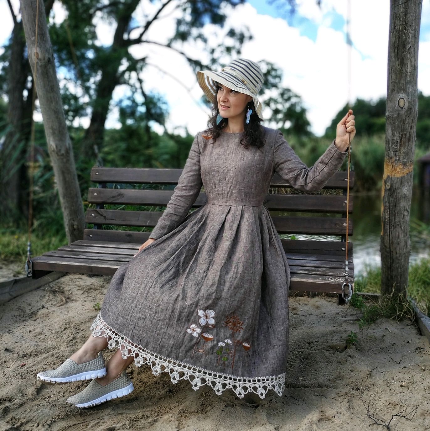 Льняное платье с кружевом (49 фото)