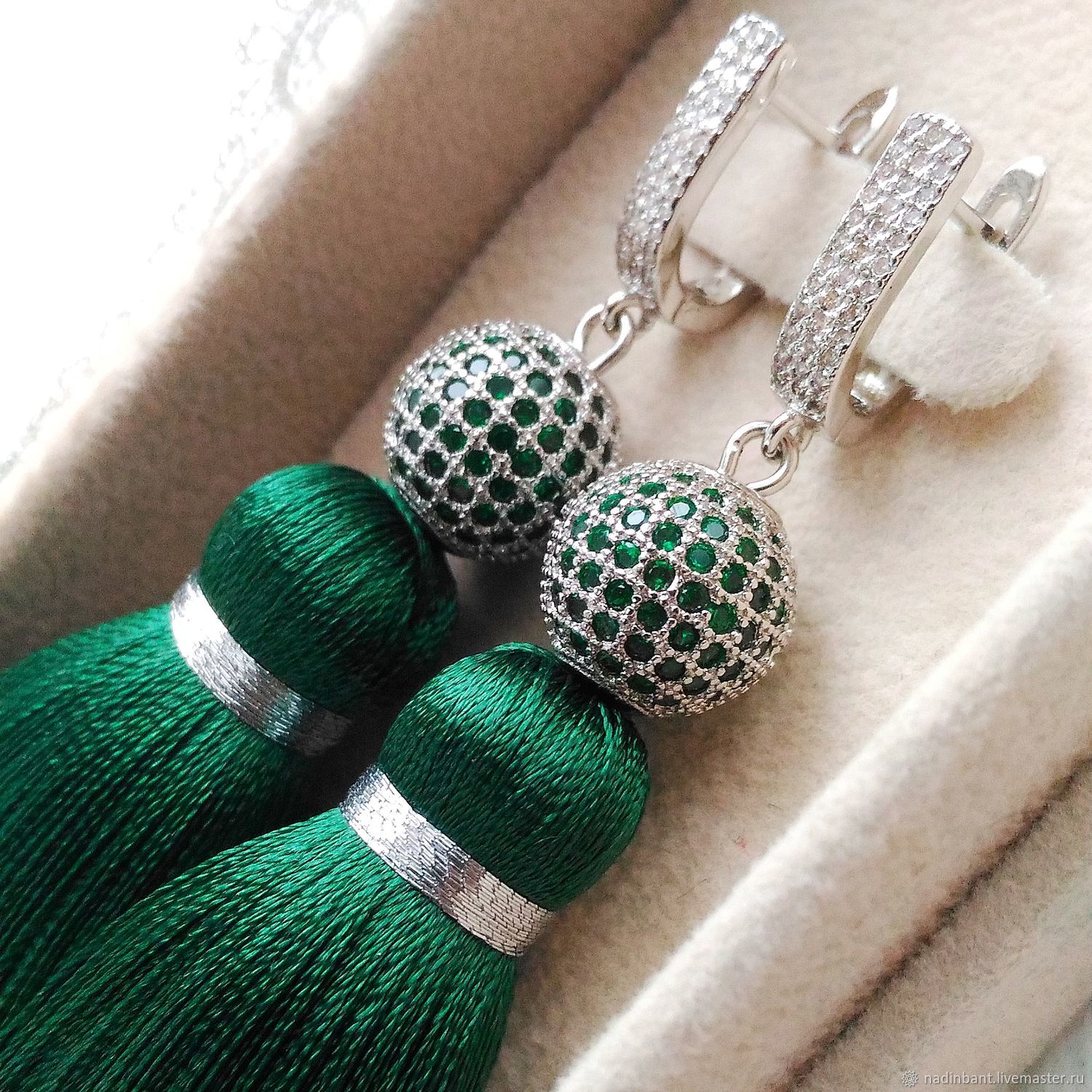 Серьги кисти "Green Grass Dream" в интернетмагазине Ярмарка Мастеров