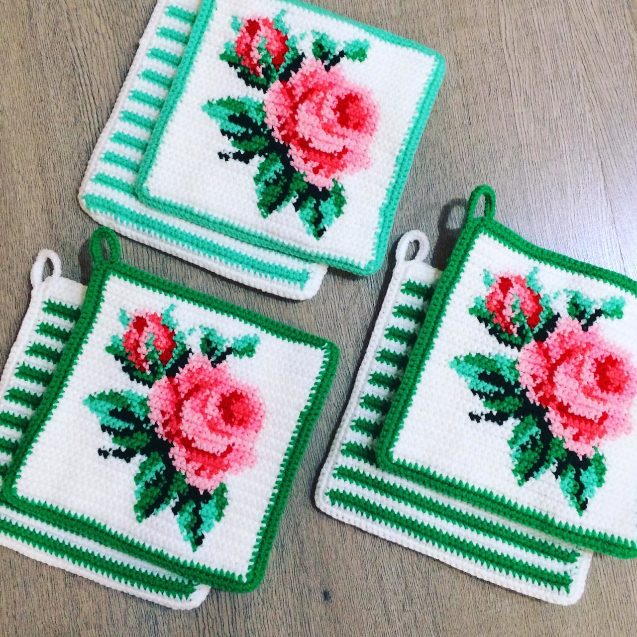 Была у меня кухня с розовыми фасадами...