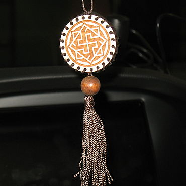 Схвати удачу за руль: какой амулет в авто реально спасает от бед?