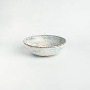 Керамическая тарелка с оттиском трав, синего цвета и с золотом