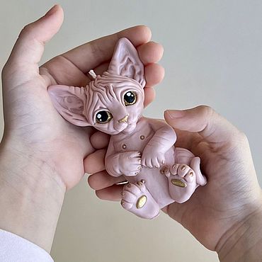 Сувениры и подарки ручной работы. Ярмарка Мастеров - ручная работа Свеча «Котёнок сфинкс». Handmade.