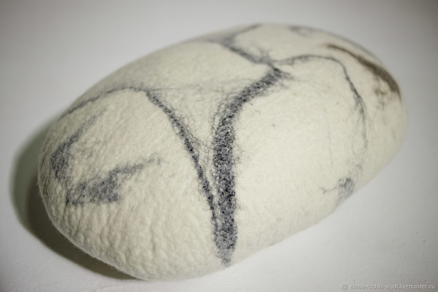 Felted Pillows In The Form Of Stone Kupit Na Yarmarke Masterov