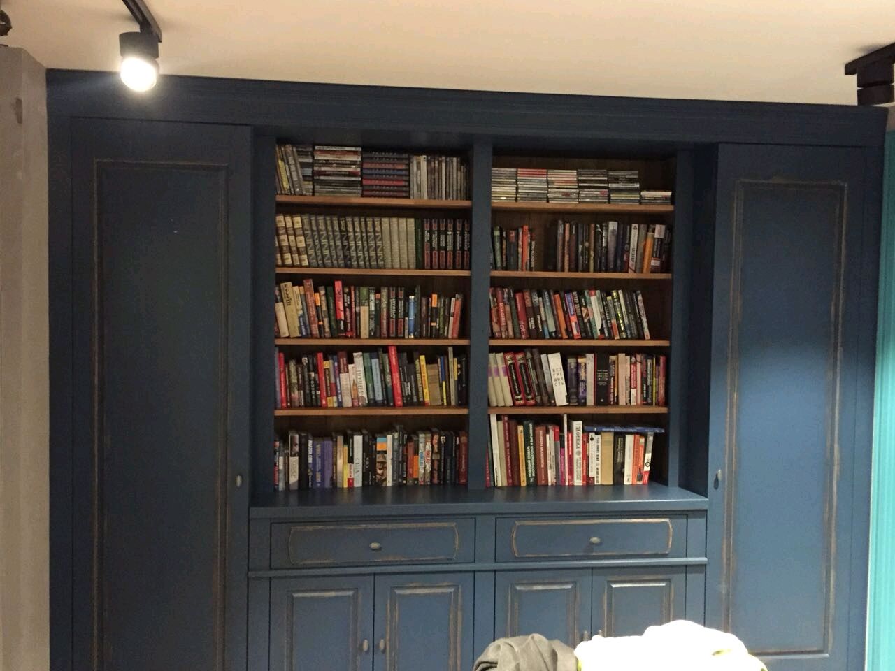 книжные шкафы из бука