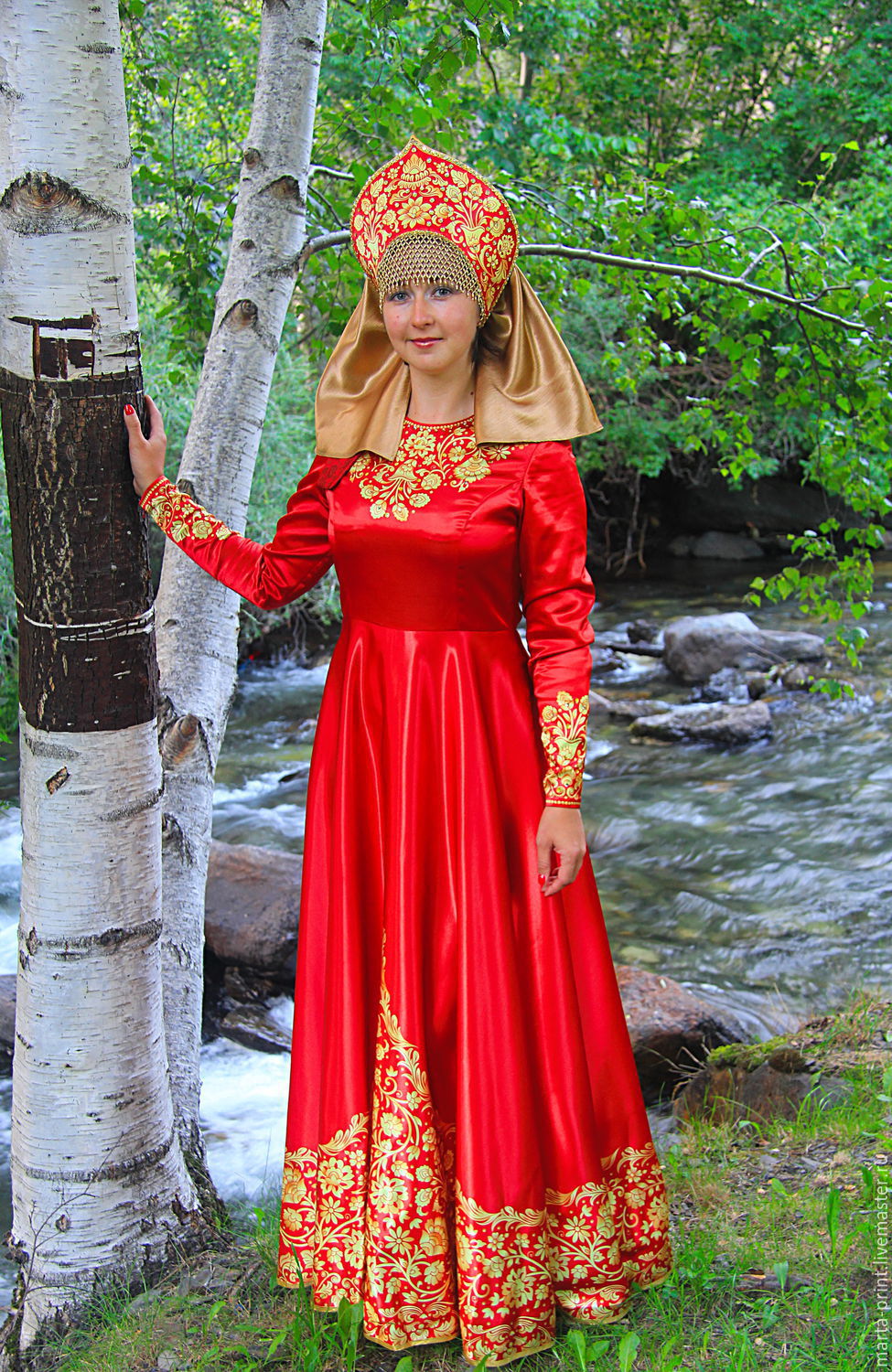 Вечернее платье в русском стиле