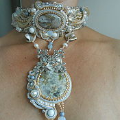 Set: necklace bracelet earring 
