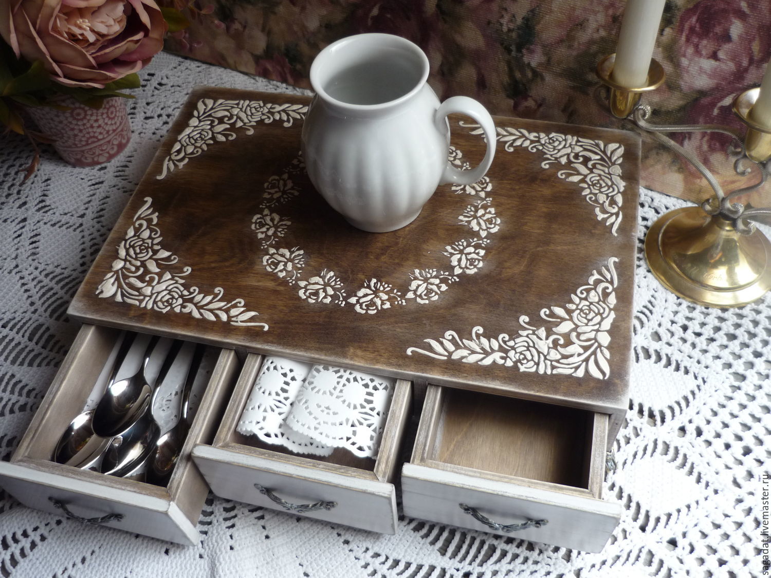 Мебель инадзумы в чайнике
