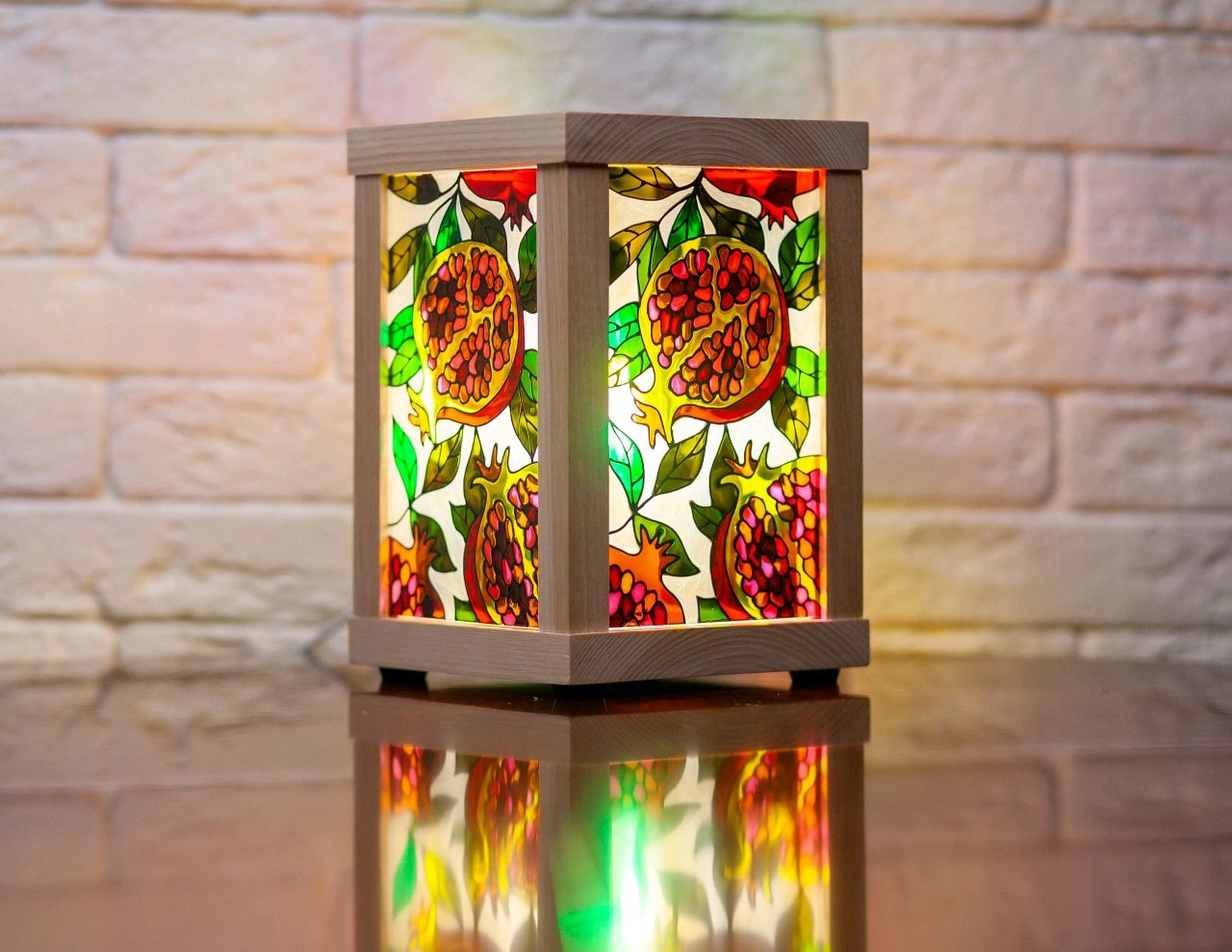 Светильник с витражной росписью "Гранат" в интернет-магазине Ярмарка ...