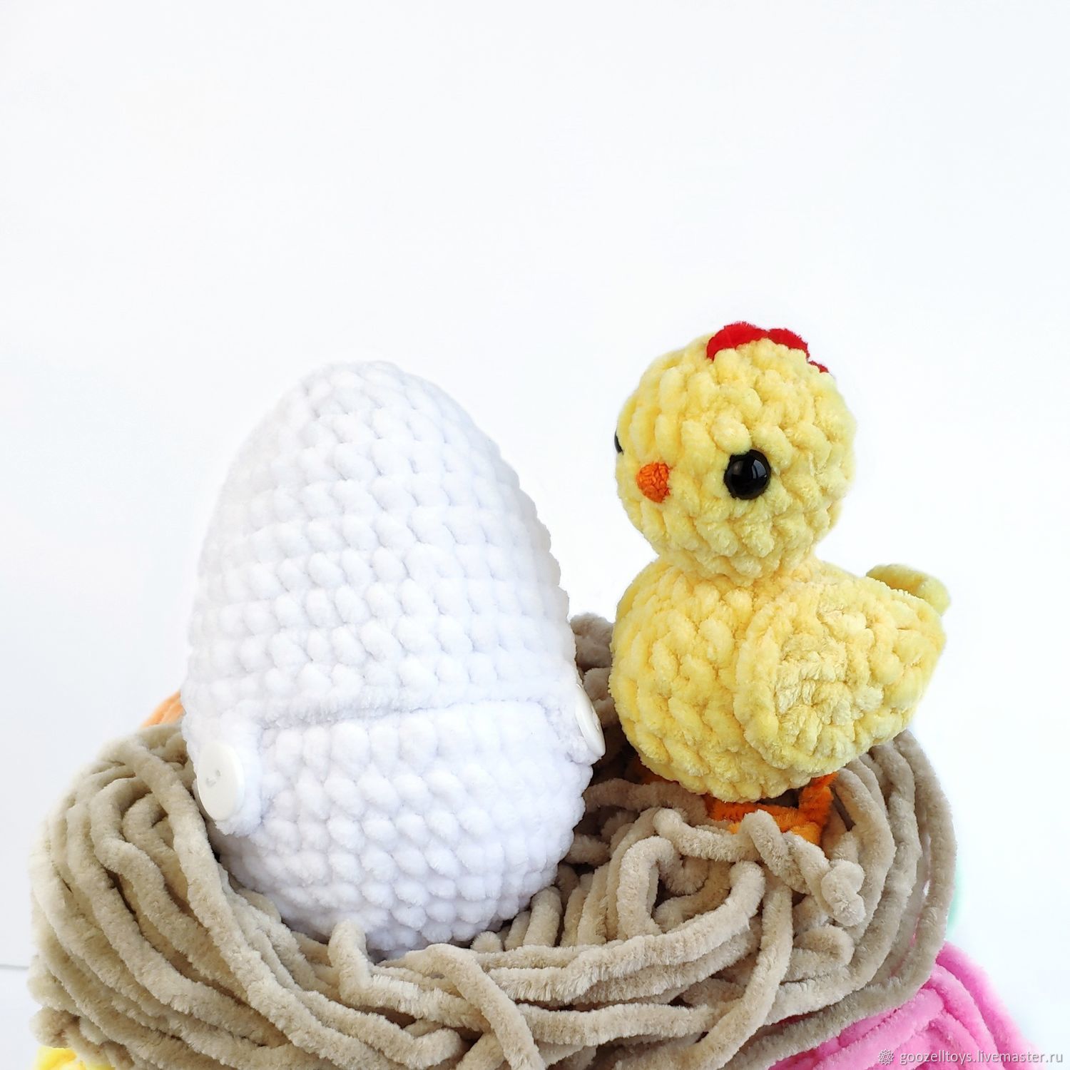 Амигуруми к пасхе. Пасхальное яйцо амигуруми. Амигуруми пасхальное яйцо(цыпленок). Пасхальное яйцо крючком амигуруми. Вязаный Пасхальный цыпленок.