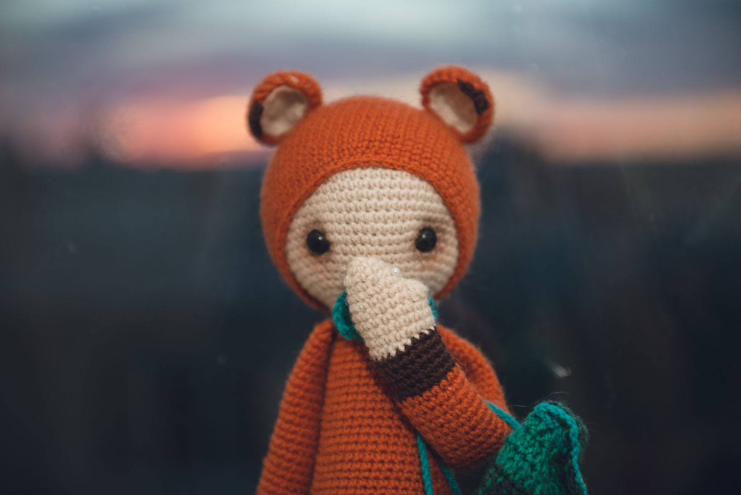 ツ