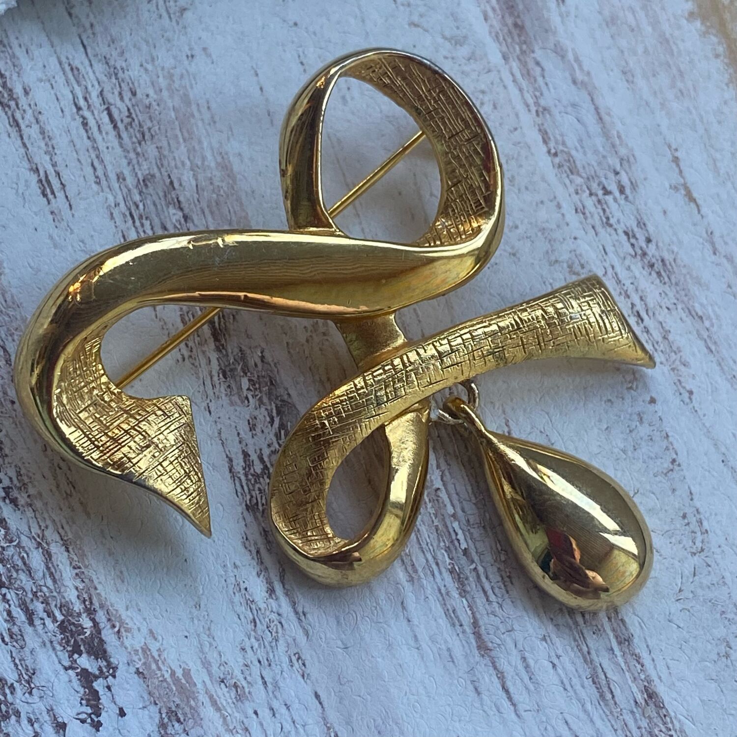 Винтаж Брошь Casual Corner купить в интернетмагазине Ярмарка Мастеров