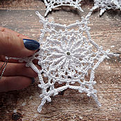 Сувениры и подарки handmade. Livemaster - original item Snowflake 12 cm voluminous white knitted 2B. Handmade.