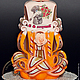 Свеча резная ручной работы Корзиночка с декоративным цветком и поздравительной картинкой с мишкой к празднику 8 марта. Цветовая коллекция 