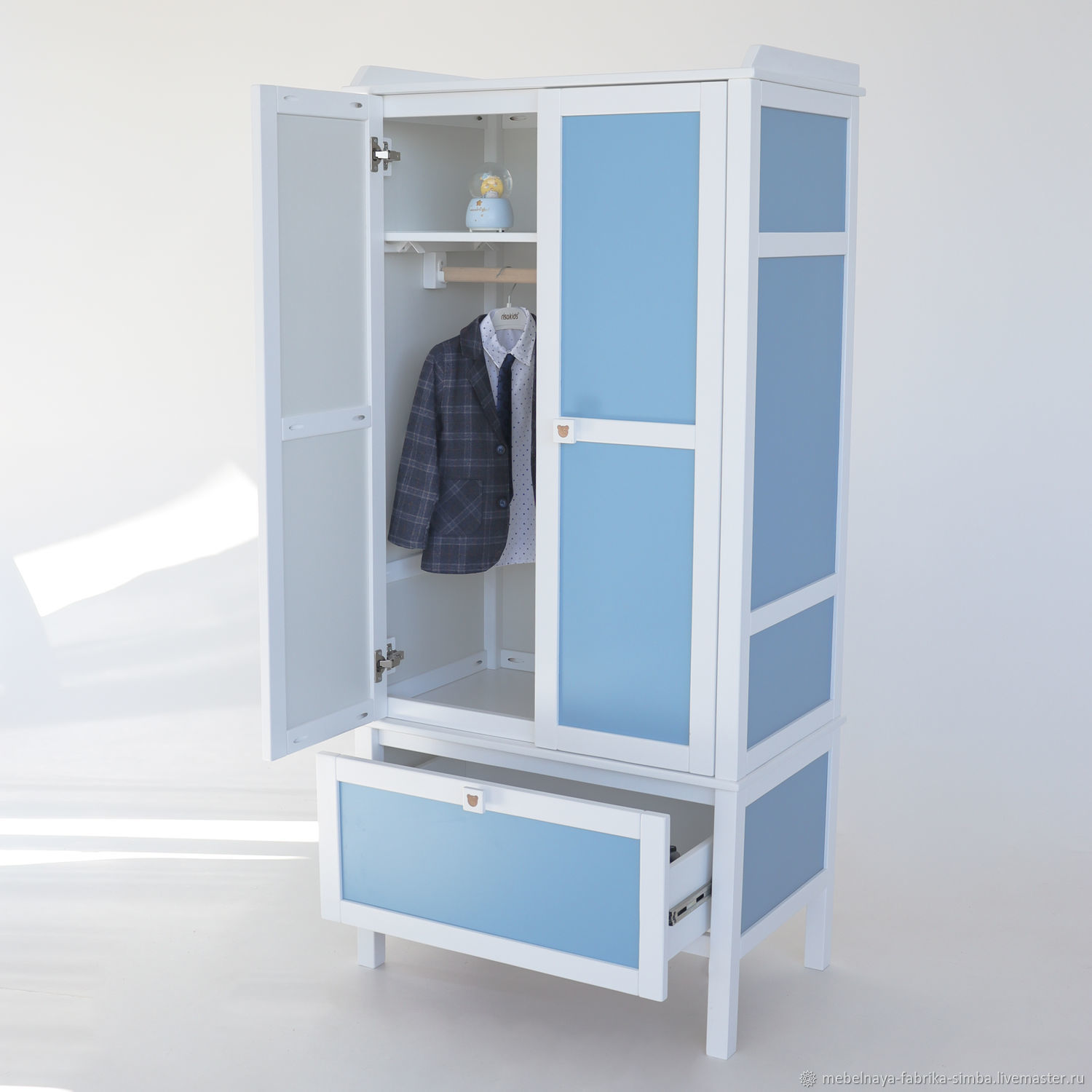 Детский синий шкаф для одежды