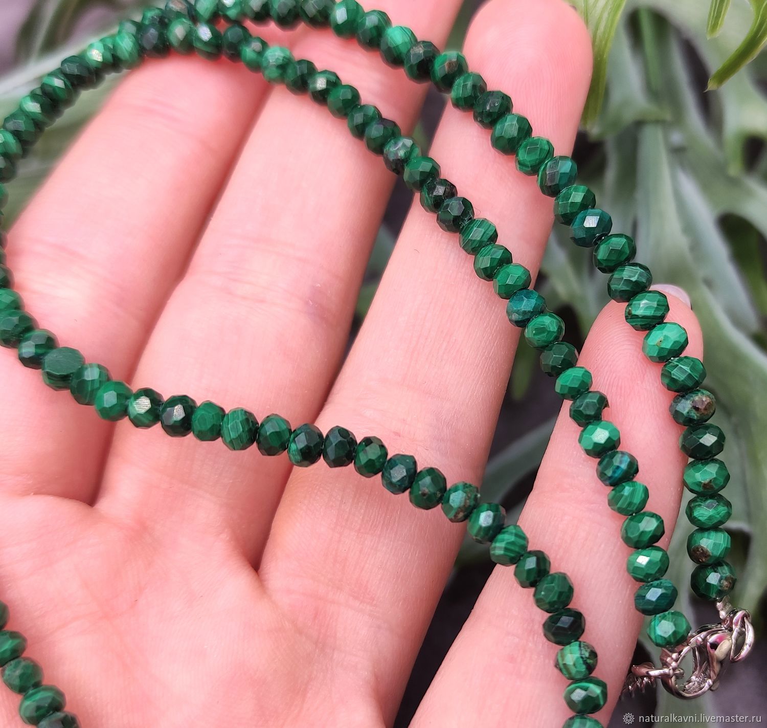 Натуральный малахит бусы в форме рондель с огранкой купить в интернет ...