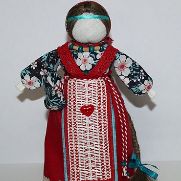 Сделай сам: оберегающая кукла, которая защитит посильнее каменных стен