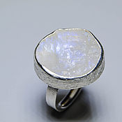 -50 % кольцо с кристаллом кавансита