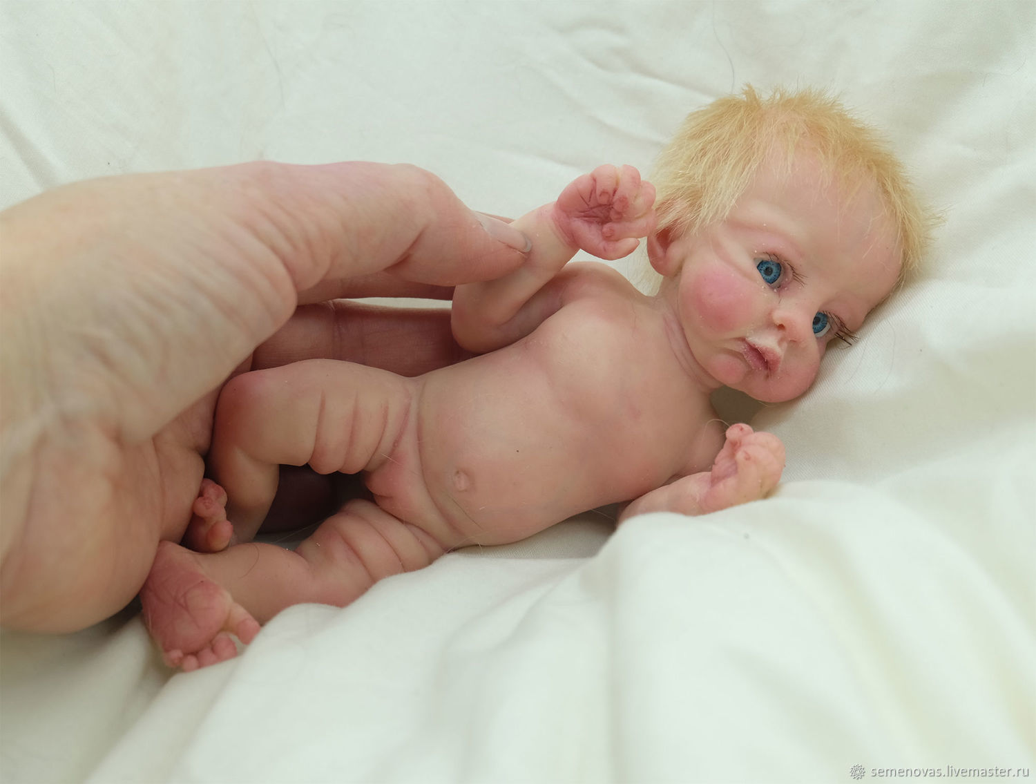 Кудрявые дети. Малышки 16. Арт студия сказка. Красивая малышка. Малышки 16.