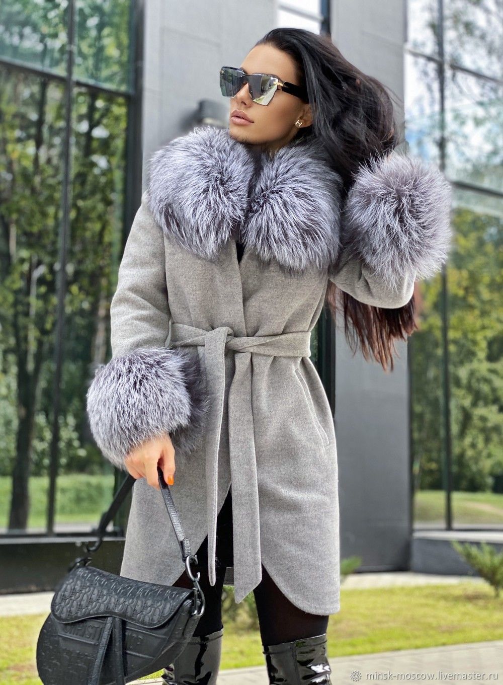 Пальто с чернобуркой зимнее