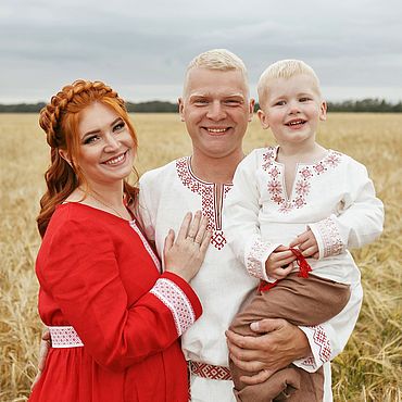 Товары в русском стиле ручной работы. Ярмарка Мастеров - ручная работа Славянский стиль Комплект одежды из льна  для всей семьи. Handmade.