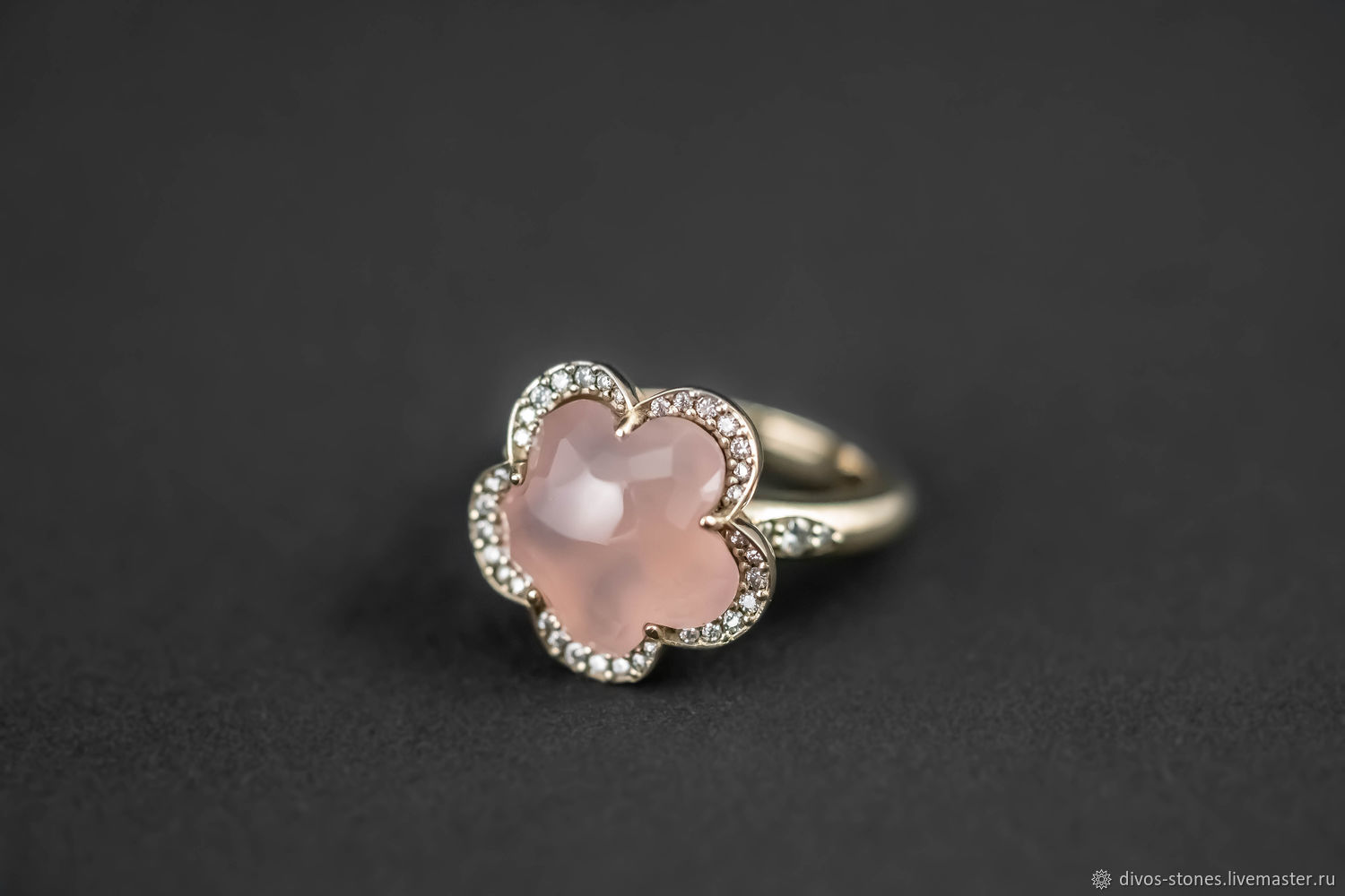 Кольцо Бруни с розовым кварцем