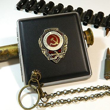 Сувениры и подарки ручной работы. Ярмарка Мастеров - ручная работа Портсигар 20 - 85 мм с знаком СССР. "Отличный пулемётчик". Handmade.