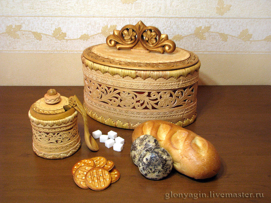 Хлебница из бересты, берестяной короб для хлеба 
