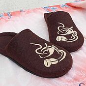Slippers-valenochki on the sole