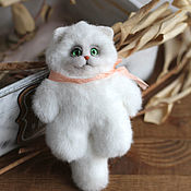 Куклы и игрушки ручной работы. Ярмарка Мастеров - ручная работа Pocket soft toy cat Fluffy. Handmade.