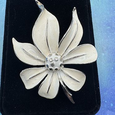 Винтаж ручной работы. Ярмарка Мастеров - ручная работа Винтаж: Цветoк от Kramer. Handmade.