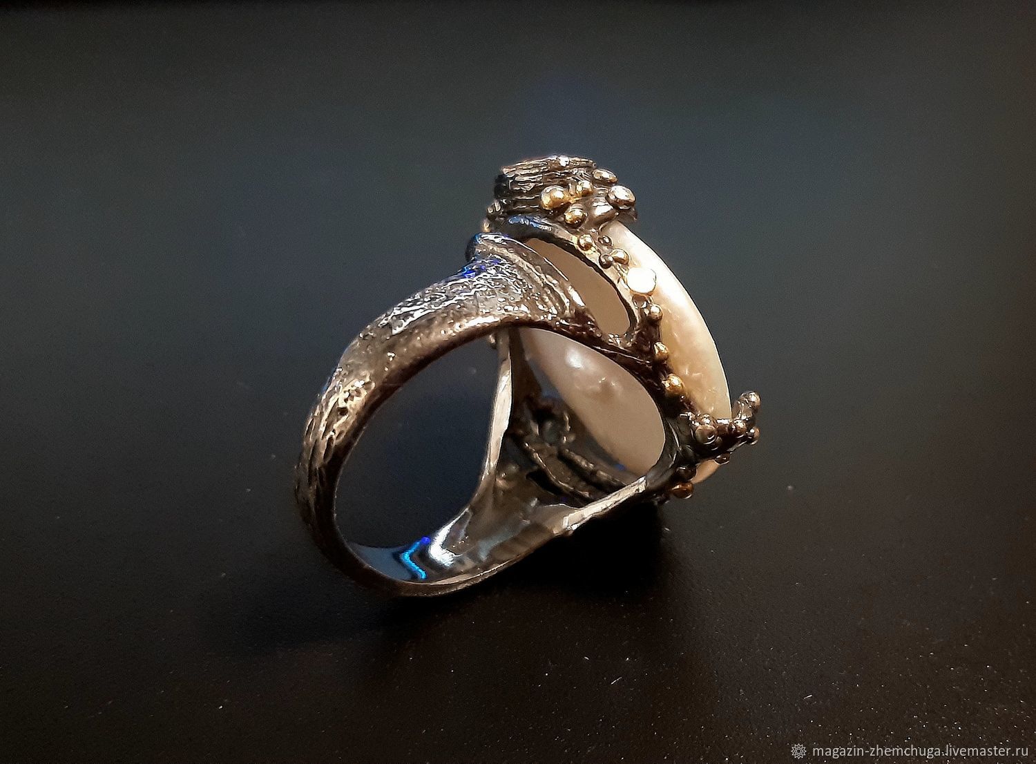липецк магазин колец. искусственные вихревые кольца. кольцо скарабей. липецк магазин колец. кольцо с изумрудом адамас.