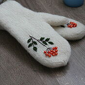 Аксессуары handmade. Livemaster - original item Mittens white Rowan with embroidery woolen mittens. Handmade.