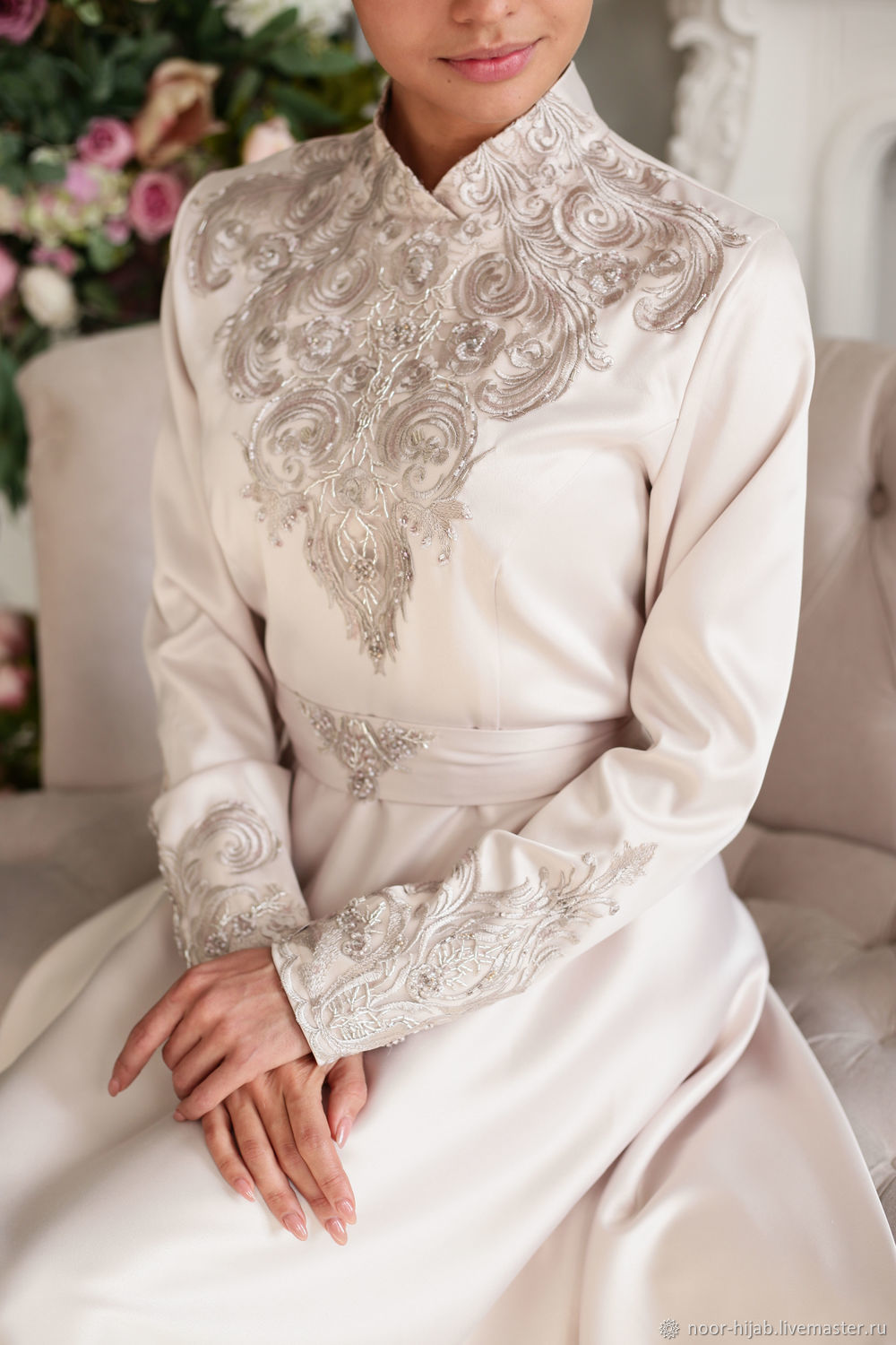 Петля на шлейфе свадебного платья фото