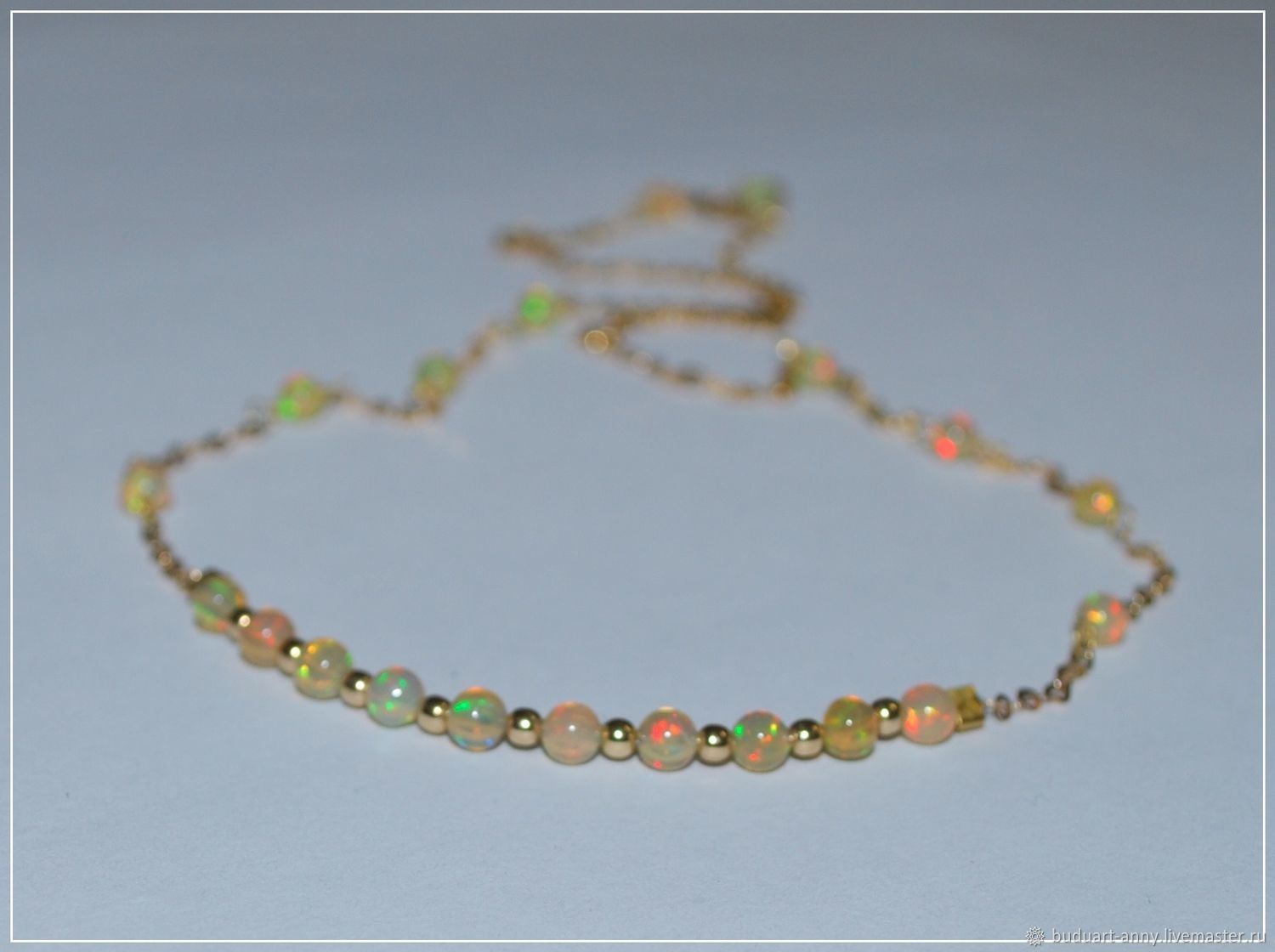 Подвеска с голубым опалом в серебре. Серебряные украшения с опалом. Колье с опалом золото. Цепочка с опалом. Кулон с опалом.