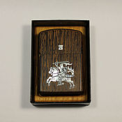 Comb in the case of mahogany and burl walnut