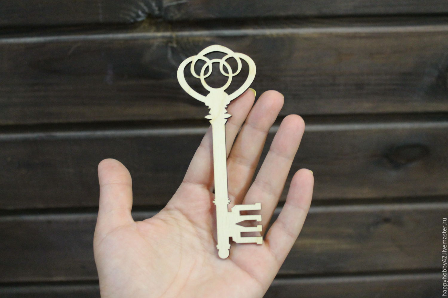 Совсем ключ. Ключ декоративный. Ключ из фанеры. Деревянный резной ключ. Декоративный ключ из дерева.