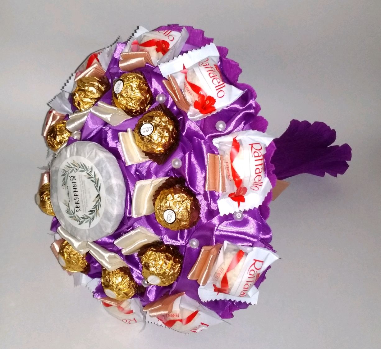 Купить букет из конфет в Симферополе. Шоколадные букеты недорого