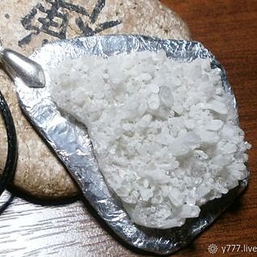 Украшения ручной работы. Ярмарка Мастеров - ручная работа Чокер-амулет энергетик "Белоснежка"- Белый Кварц Друза.. Handmade.