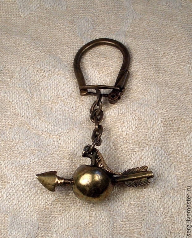 Брелок -"В Яблочко" -сувенир для лучника