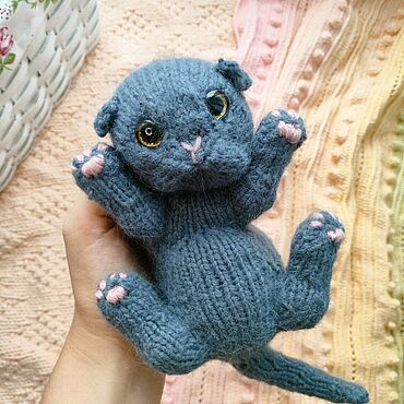 Куклы и игрушки ручной работы. Ярмарка Мастеров - ручная работа Вязанный  британский вислоухий котенок, мягкая игрушка. Handmade.