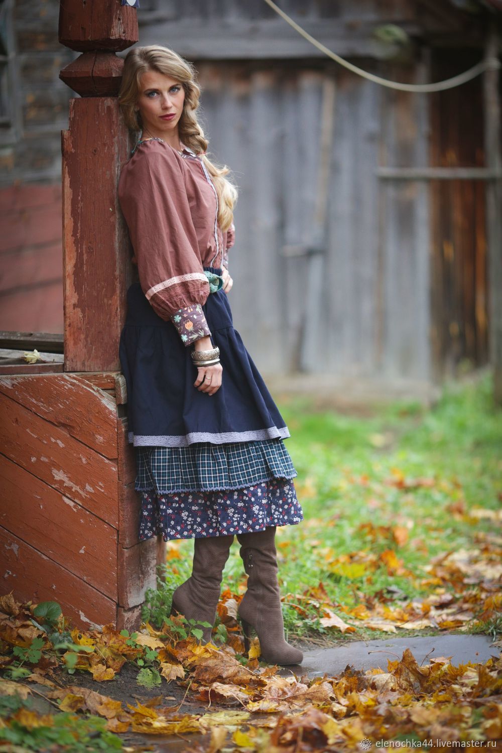 Деревенский стиль в одежде женщины