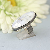 Ring with aquamarine. Silver