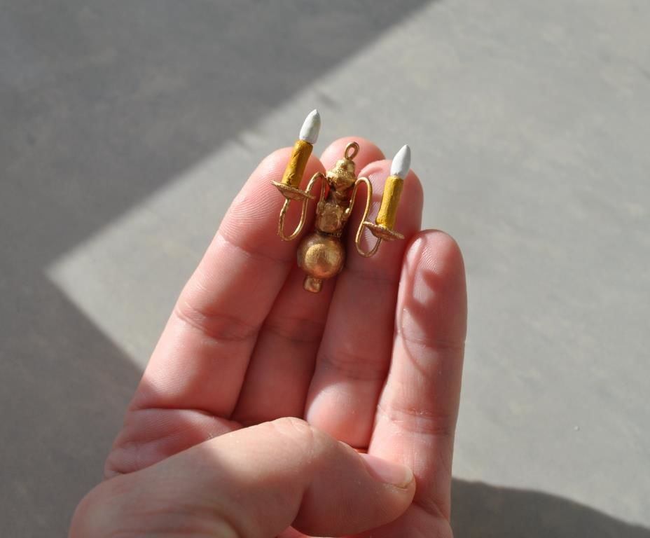 Миниатюрный подсвечник 